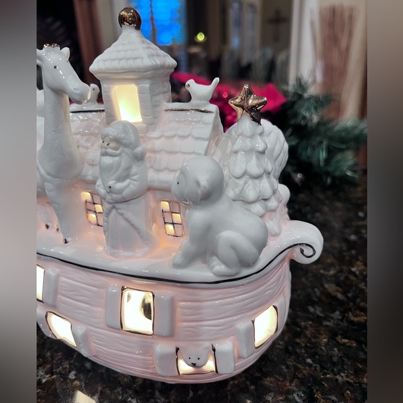 Vintage Noah's Ark Ceramic Ivory Bisque Accent Light - Picture 3 of 12